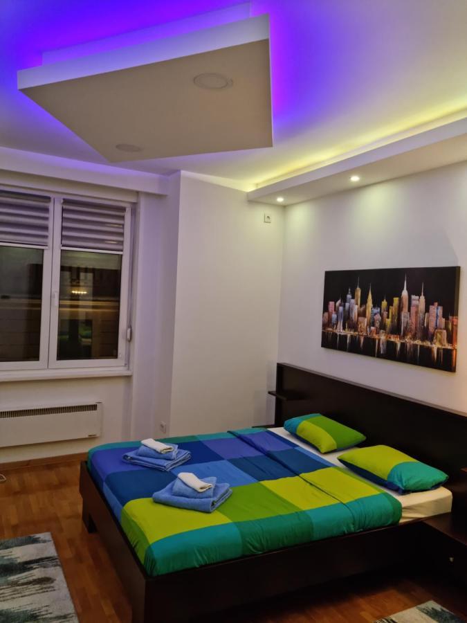 De Luxe Republic Square Apartment Of 100Sqm Belgrad Dış mekan fotoğraf