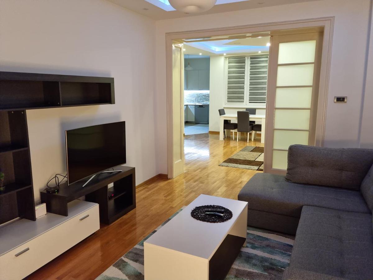 De Luxe Republic Square Apartment Of 100Sqm Belgrad Dış mekan fotoğraf