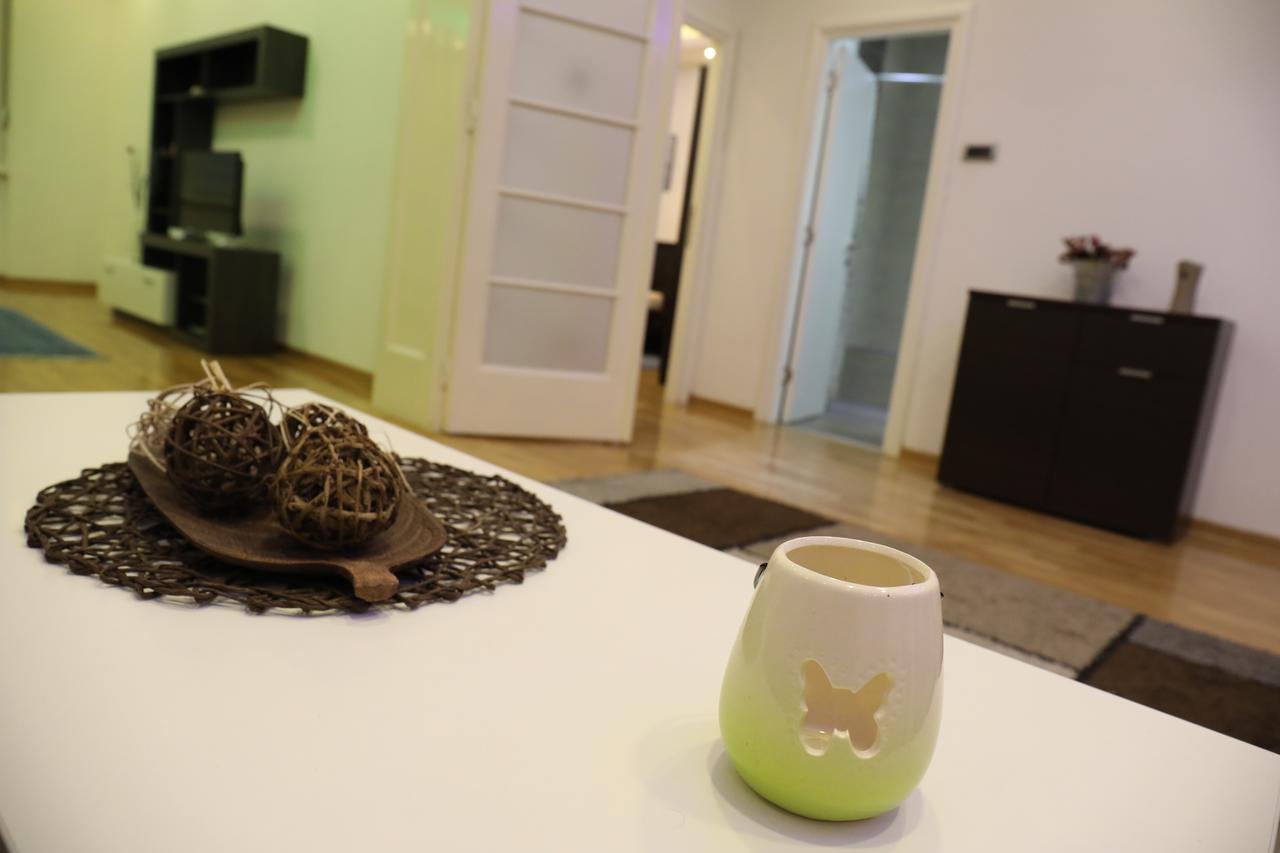 De Luxe Republic Square Apartment Of 100Sqm Belgrad Dış mekan fotoğraf